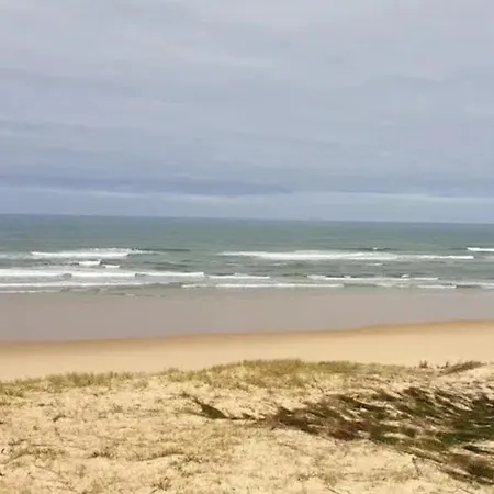 Maisonette Private Garden דירה *