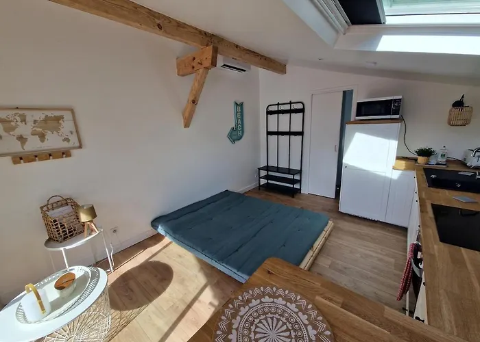 Apartment Maisonette Private Garden *